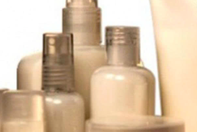 Bộ Y tế thu hồi toàn quốc lô gel tắm và vệ sinh chứa thành phần không công bố