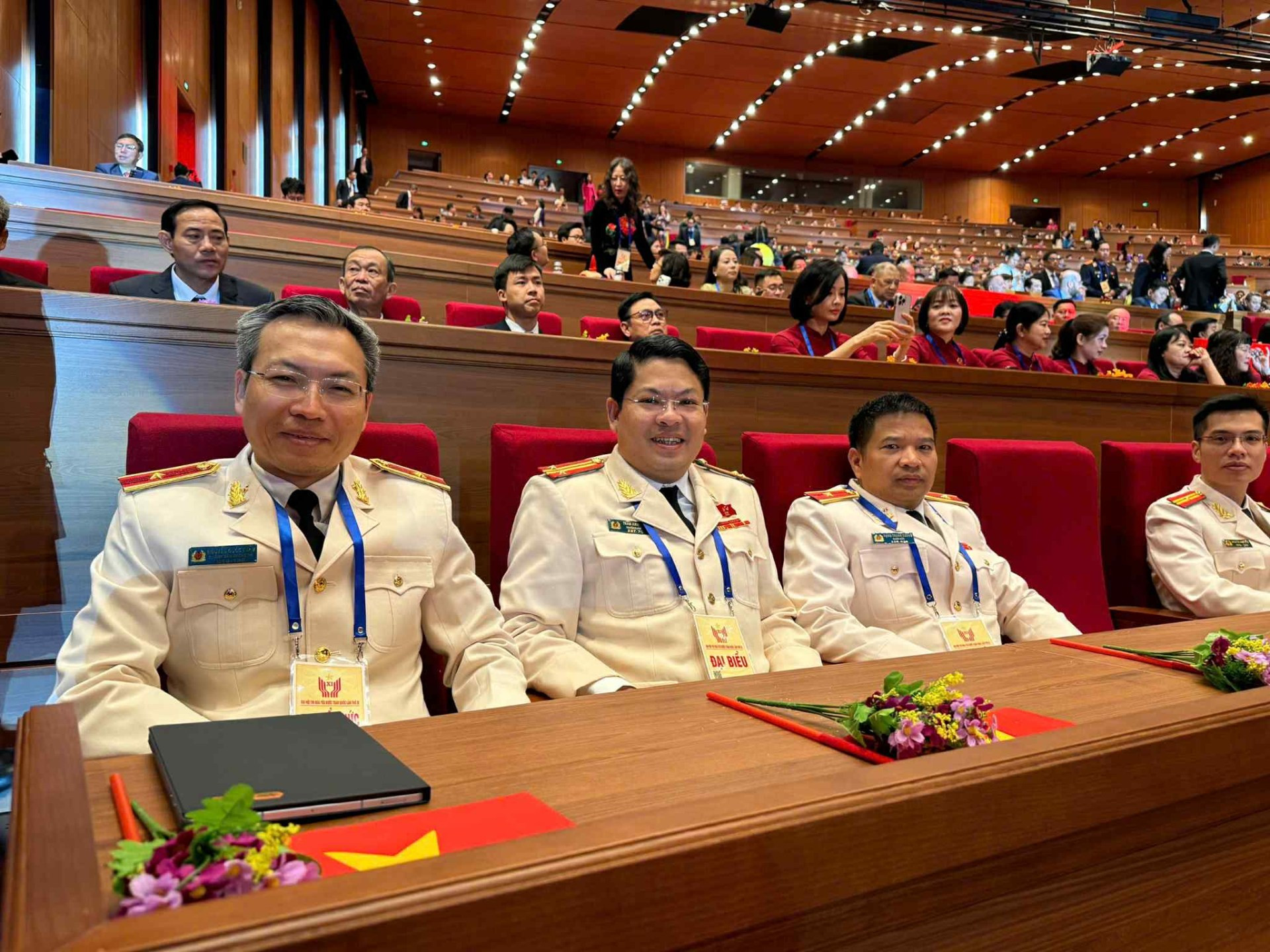 dai bieu cong an.jpg