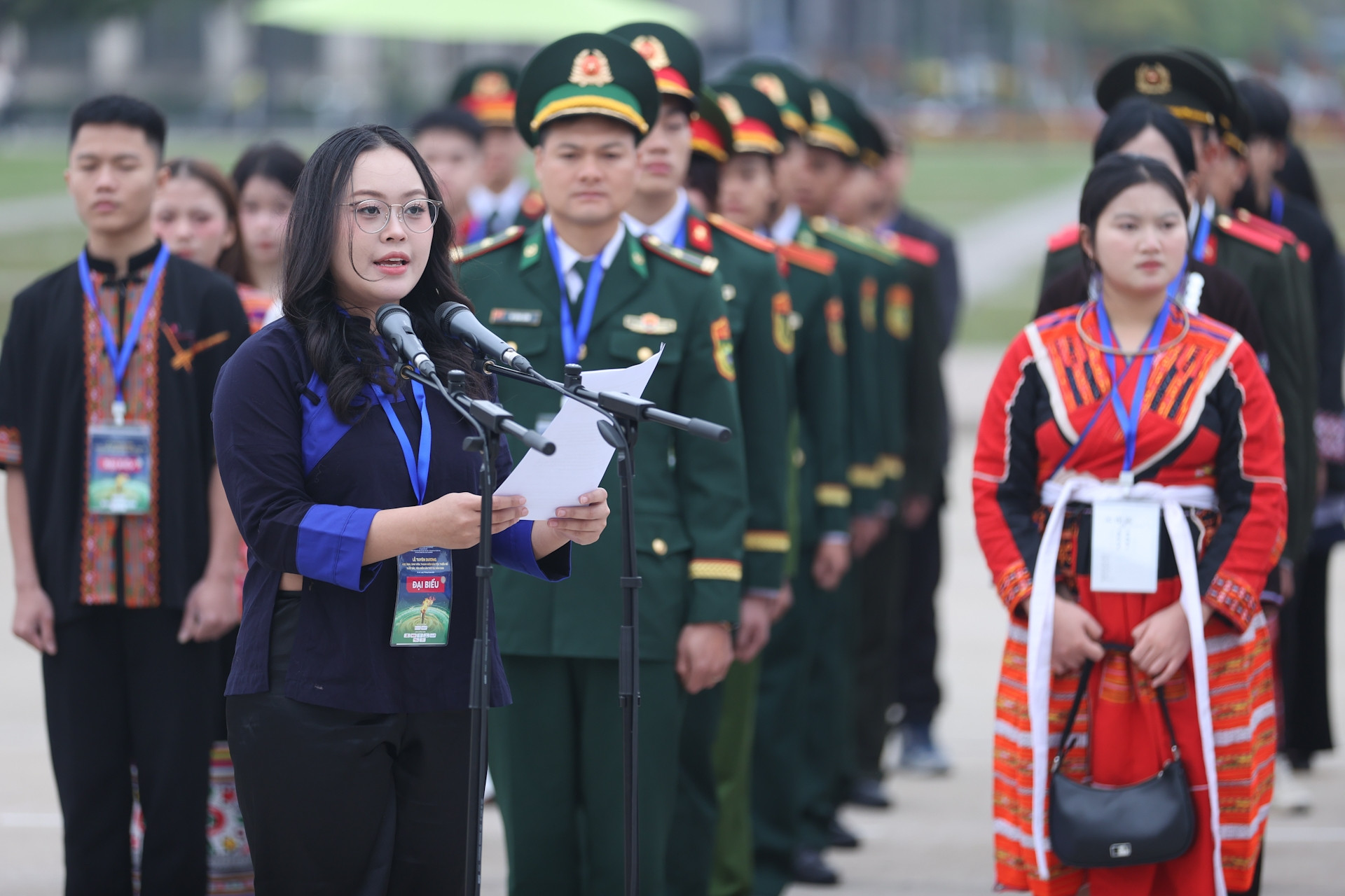 Đoàn học sinh, sinh viên, thanh niên DTTS xuất sắc, tiêu biểu báo công dâng Bác