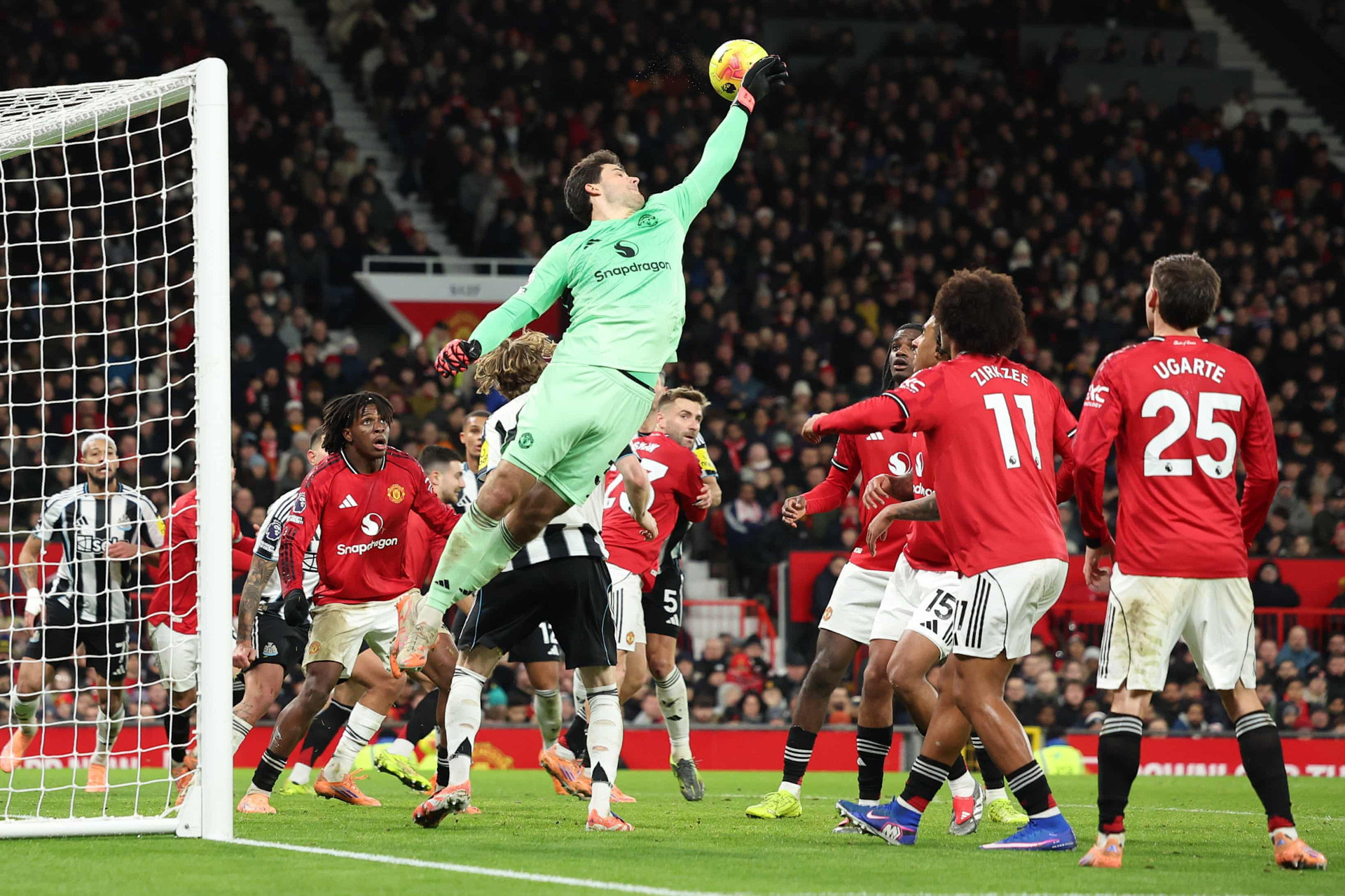 EPA Lammens MU Newcastle.jpg