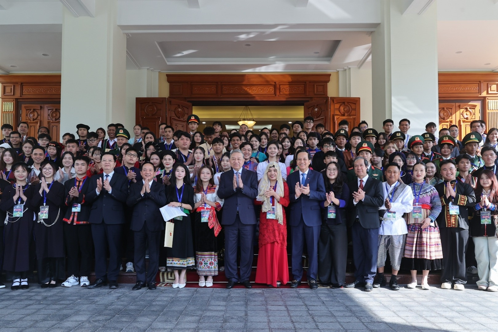  Lễ Tuyên dương học sinh, sinh viên, thanh niên DTTS xuất sắc, tiêu biểu 2025 