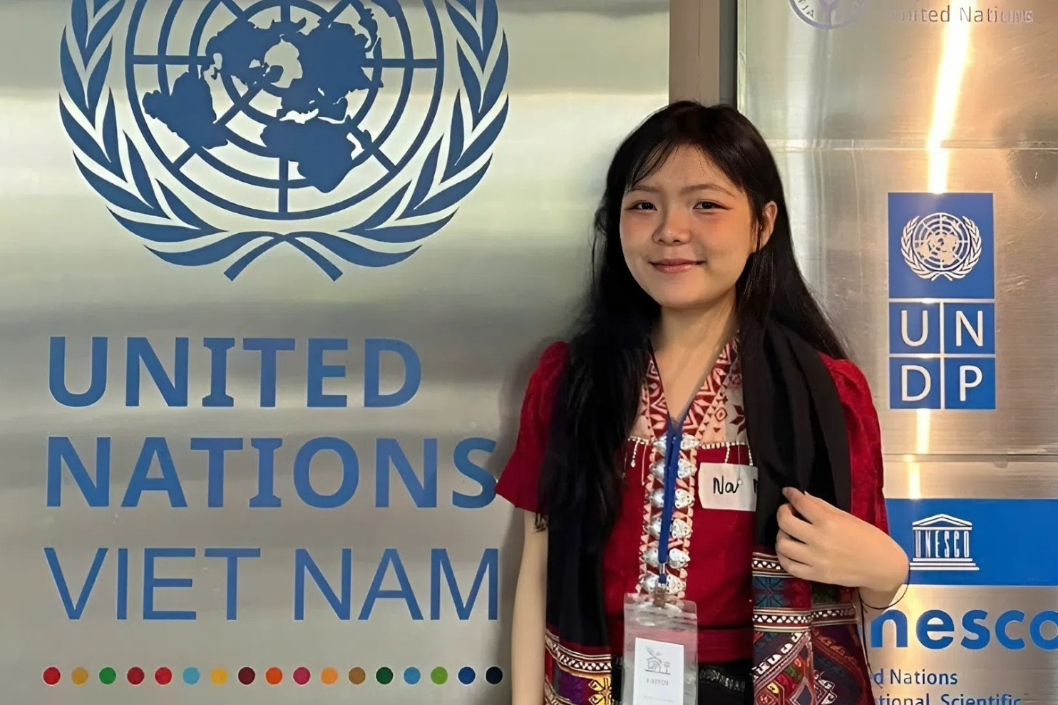 Nữ sinh 10X và hành trình từ bản làng biên giới đến á khoa toàn quốc