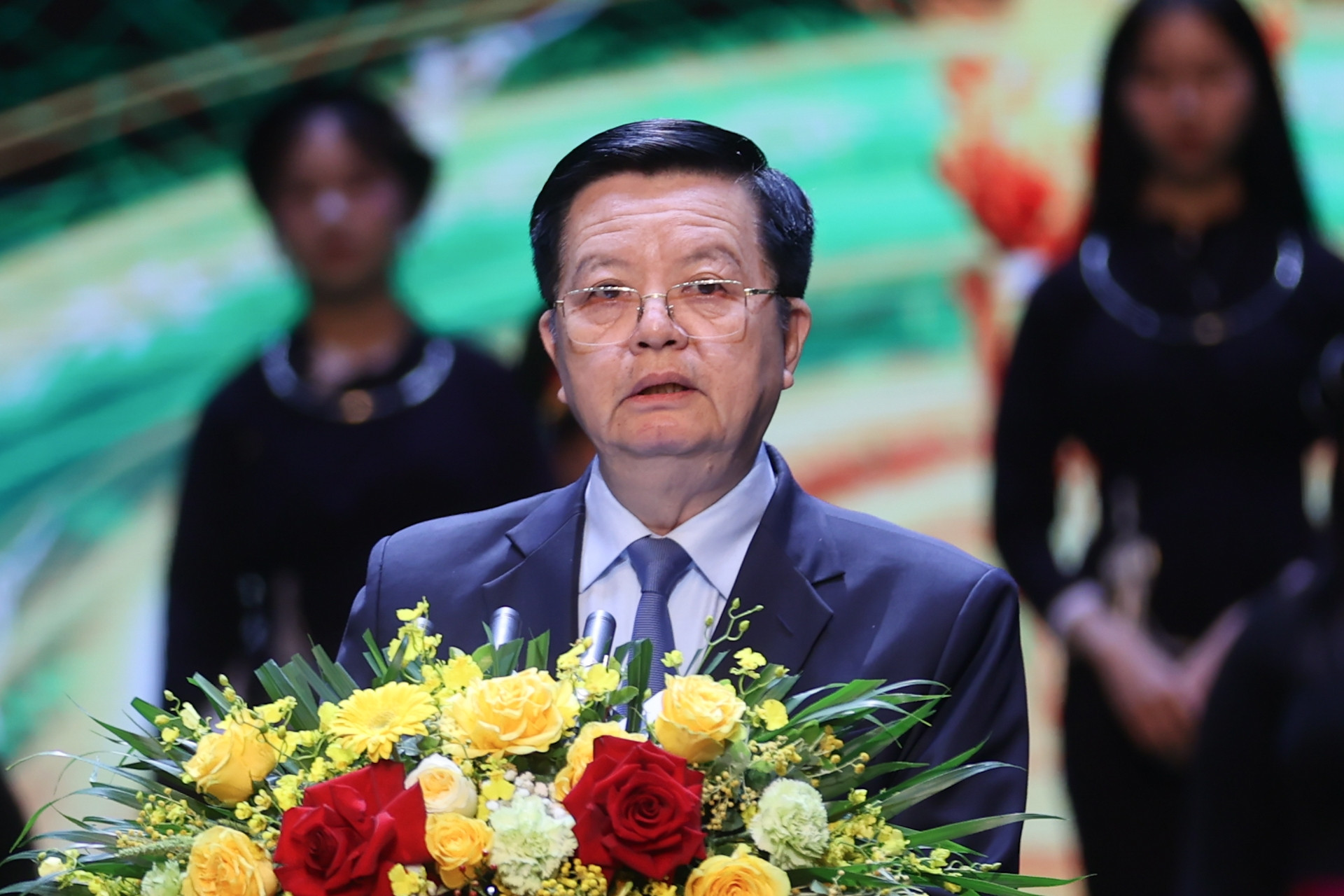 Phó Thủ tướng: Chăm lo thế hệ trẻ dân tộc thiểu số phải thực hiện “6 rõ”