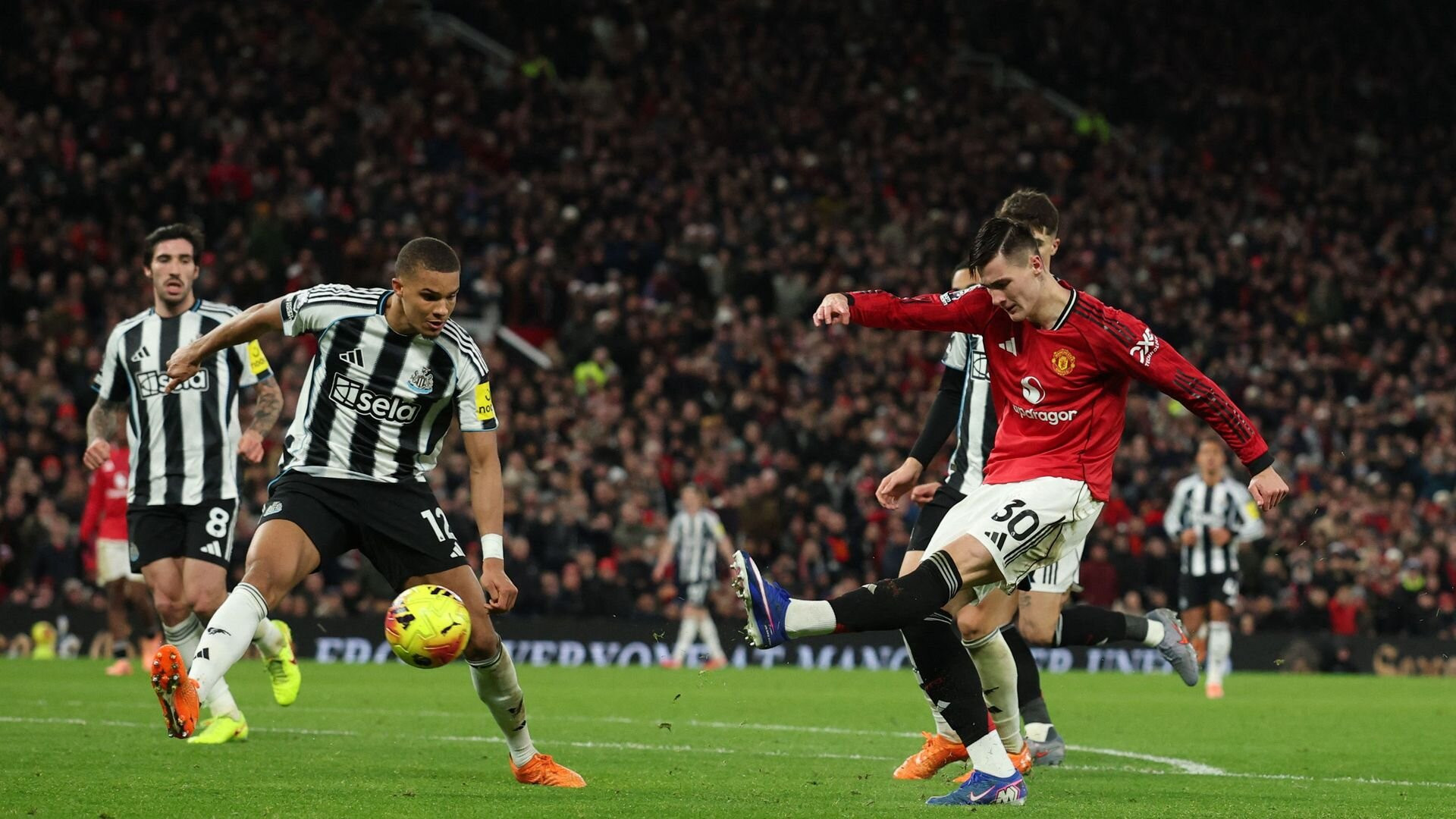 resources_premierleague_pulselive_com 2252866130 (1).jpg