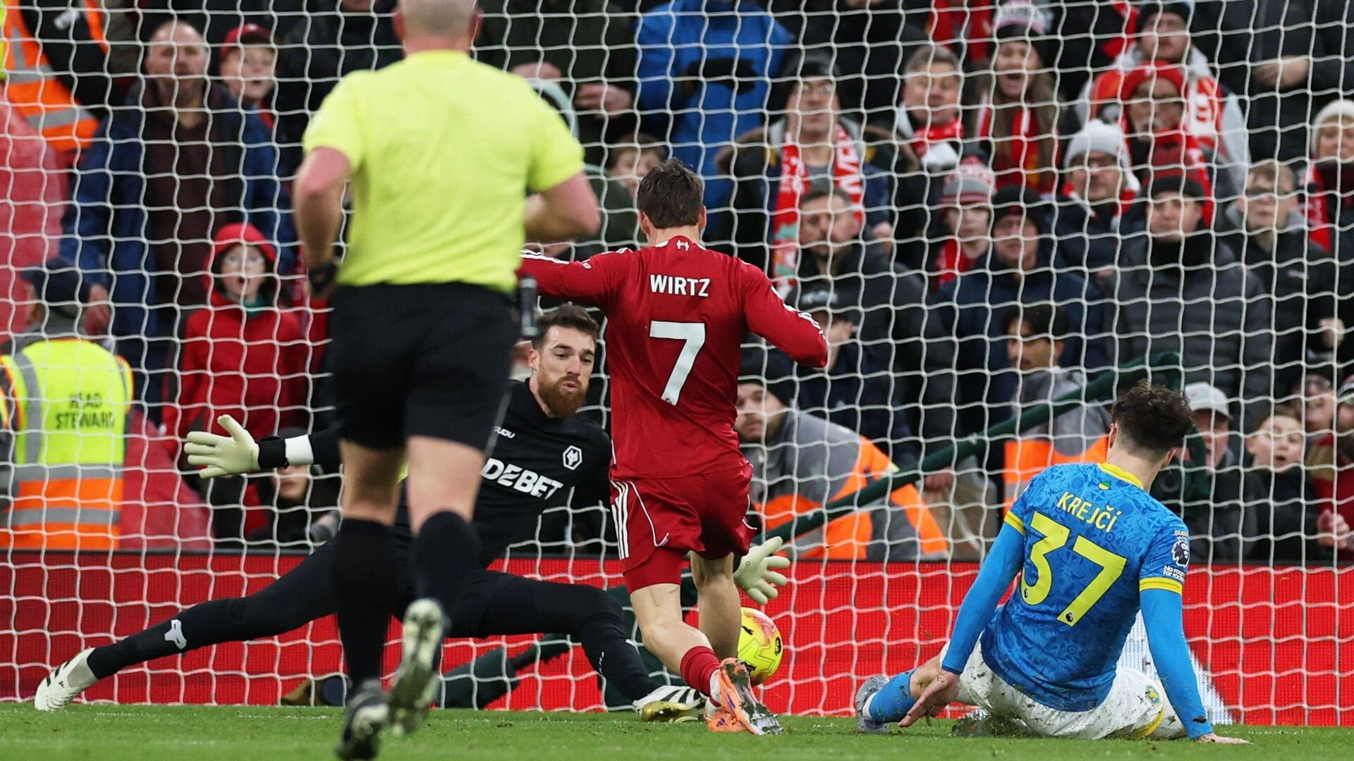 resources_premierleague_pulselive_com 2252913495 (1).jpg