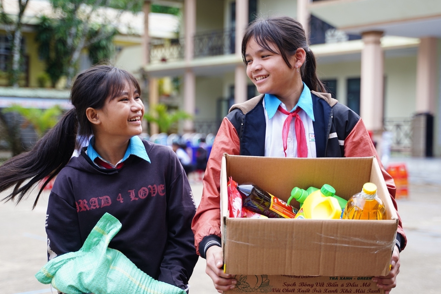 Mỗi học sinh xã biên giới được Nhà nước hỗ trợ 450.000 đồng và 8kg gạo/tháng