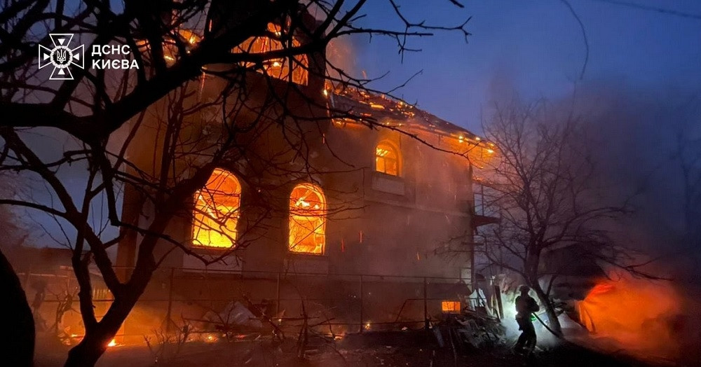 Thủ đô Ukraine bị không kích, Nga lên tiếng về dự thảo hòa bình