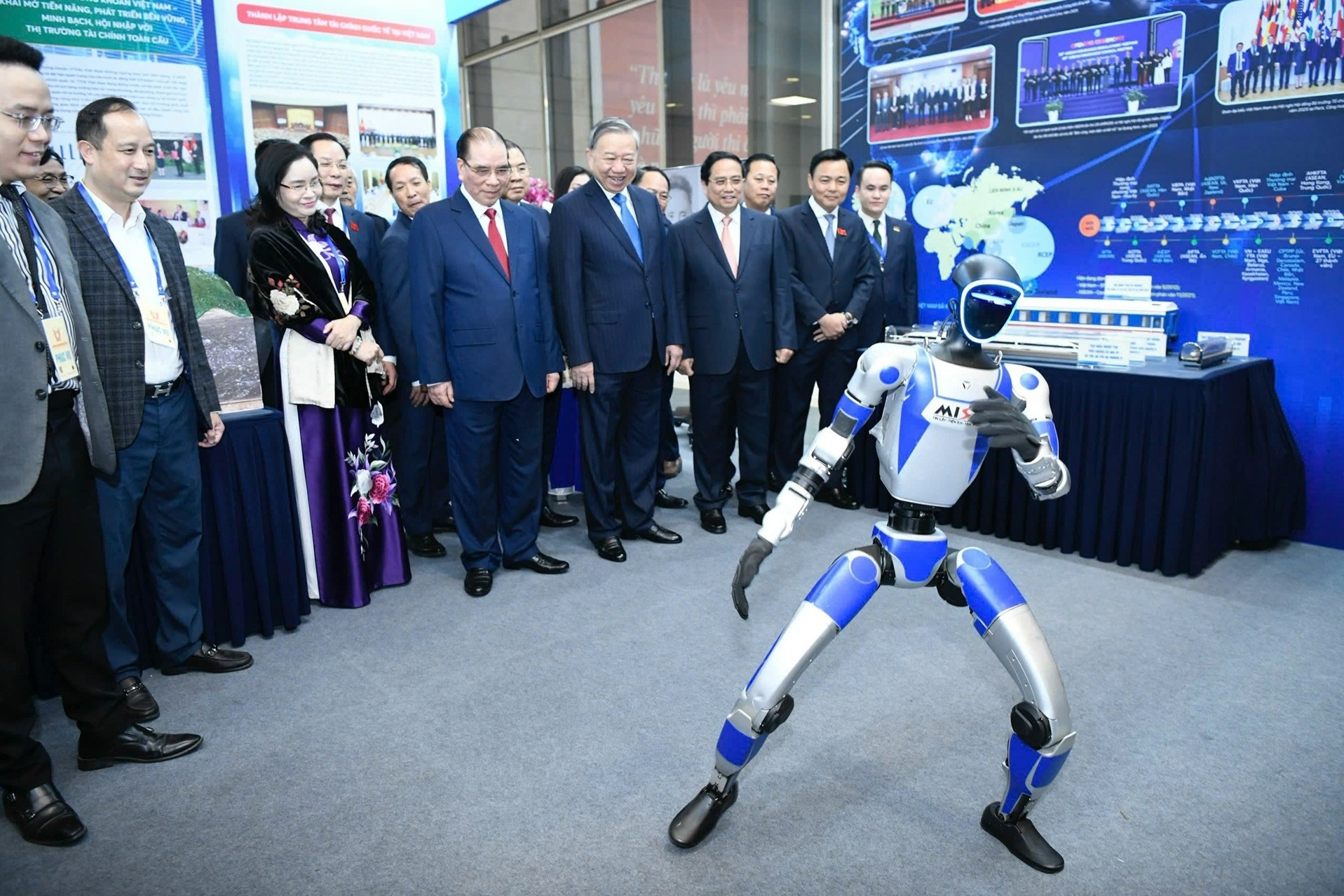  Tổng Bí thư và lãnh đạo Đảng, Nhà nước dự Đại hội Thi đua yêu nước 