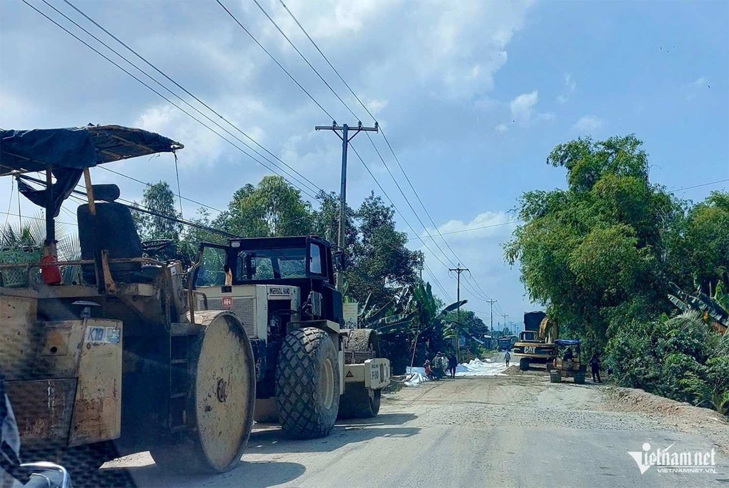 W-ĐT945 an Giang.jpg