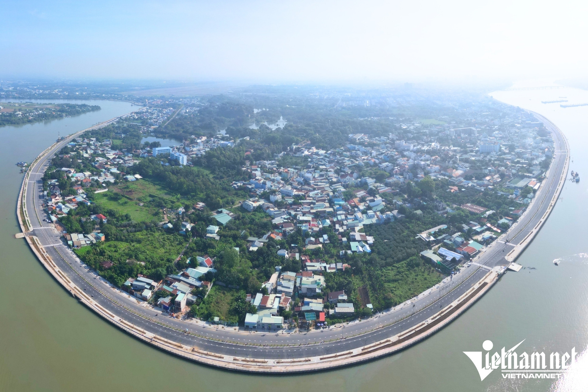 W-duong ven song1.jpg