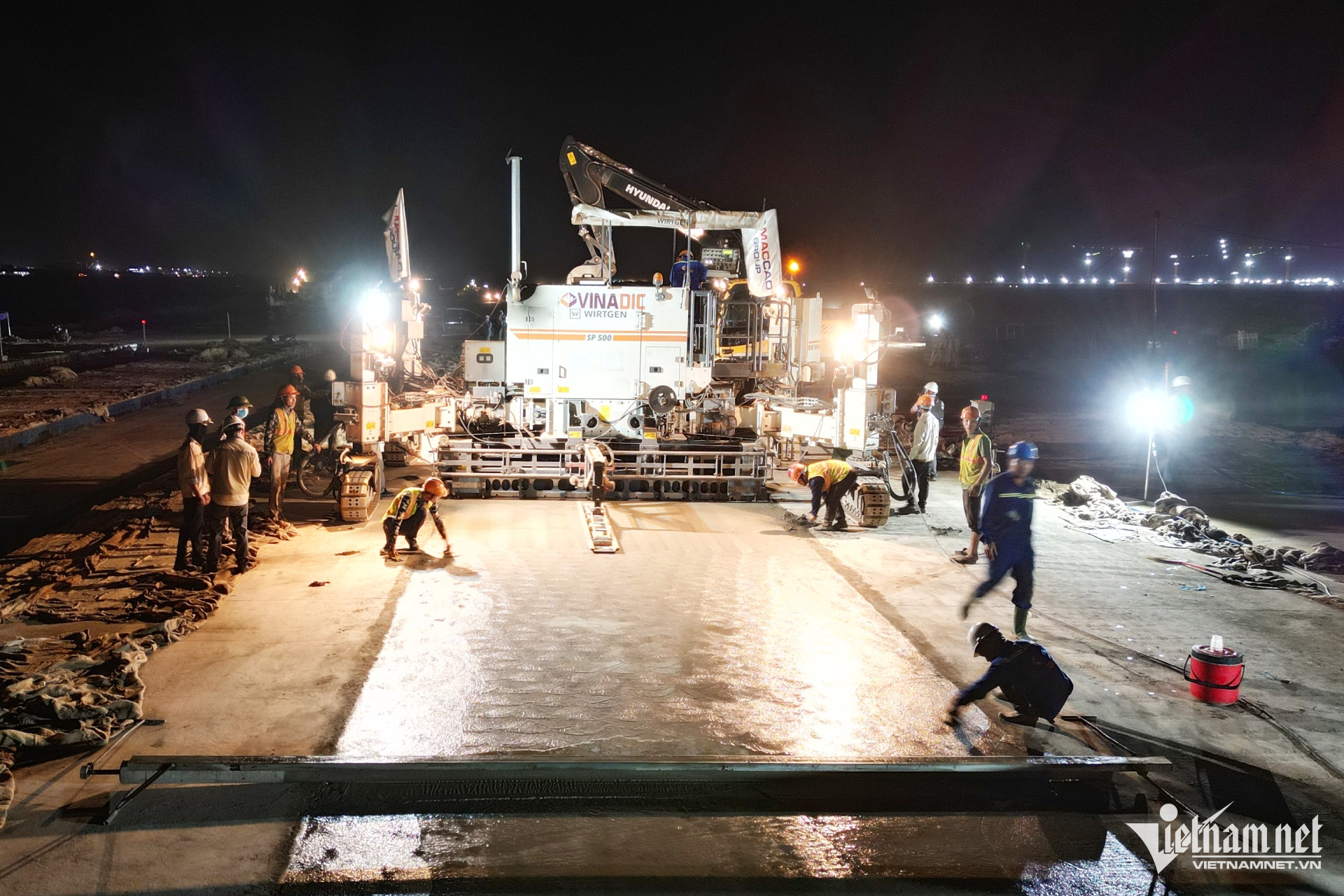 W-san bay long thanh.jpg