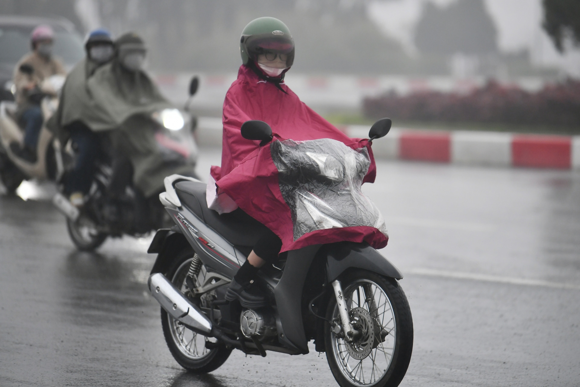 Dự báo thời tiết 29/12/2025: Không khí lạnh lệch Đông, miền Bắc có mưa, trời rét