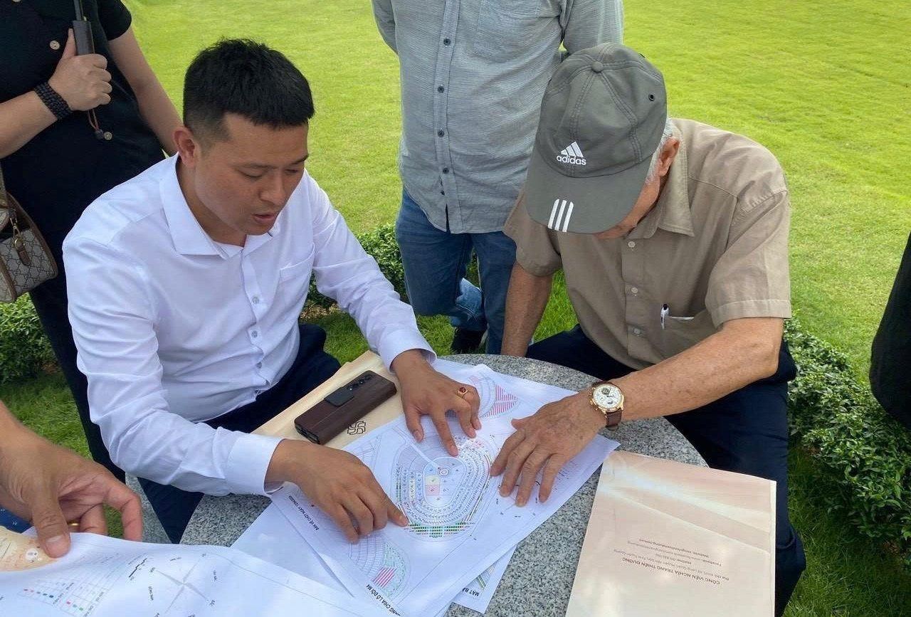  Bị chê 'gàn dở', giám đốc ở Hà Nội vẫn chi nửa tỷ đồng mua lô đất mộ 20m² 