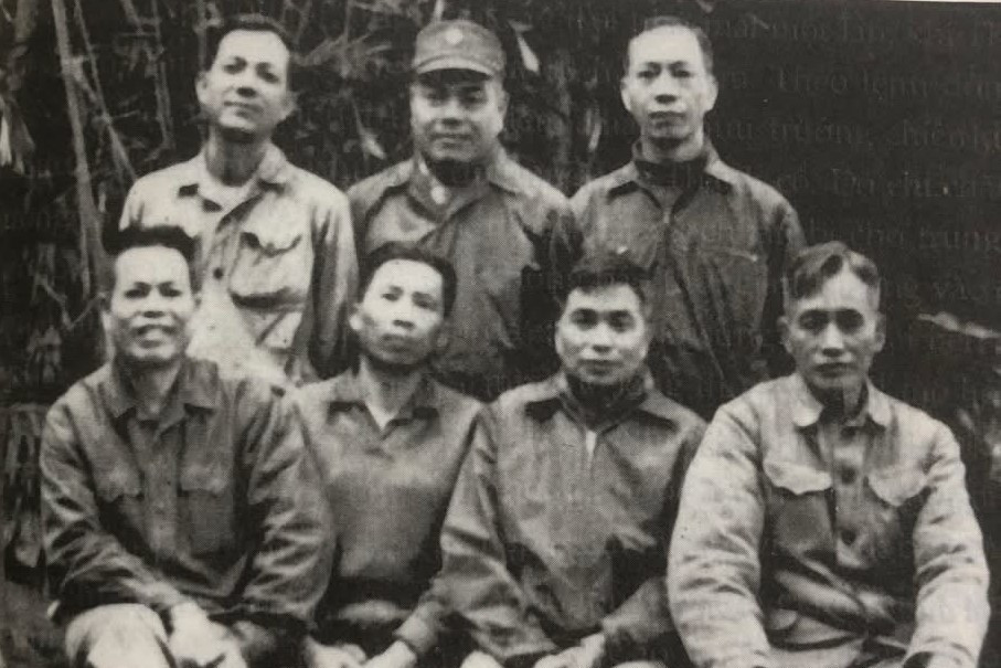 Chuyện 'cuốc xẻng từ trên phát xuống' ở Tổng hành dinh của bộ đội Cụ Hồ