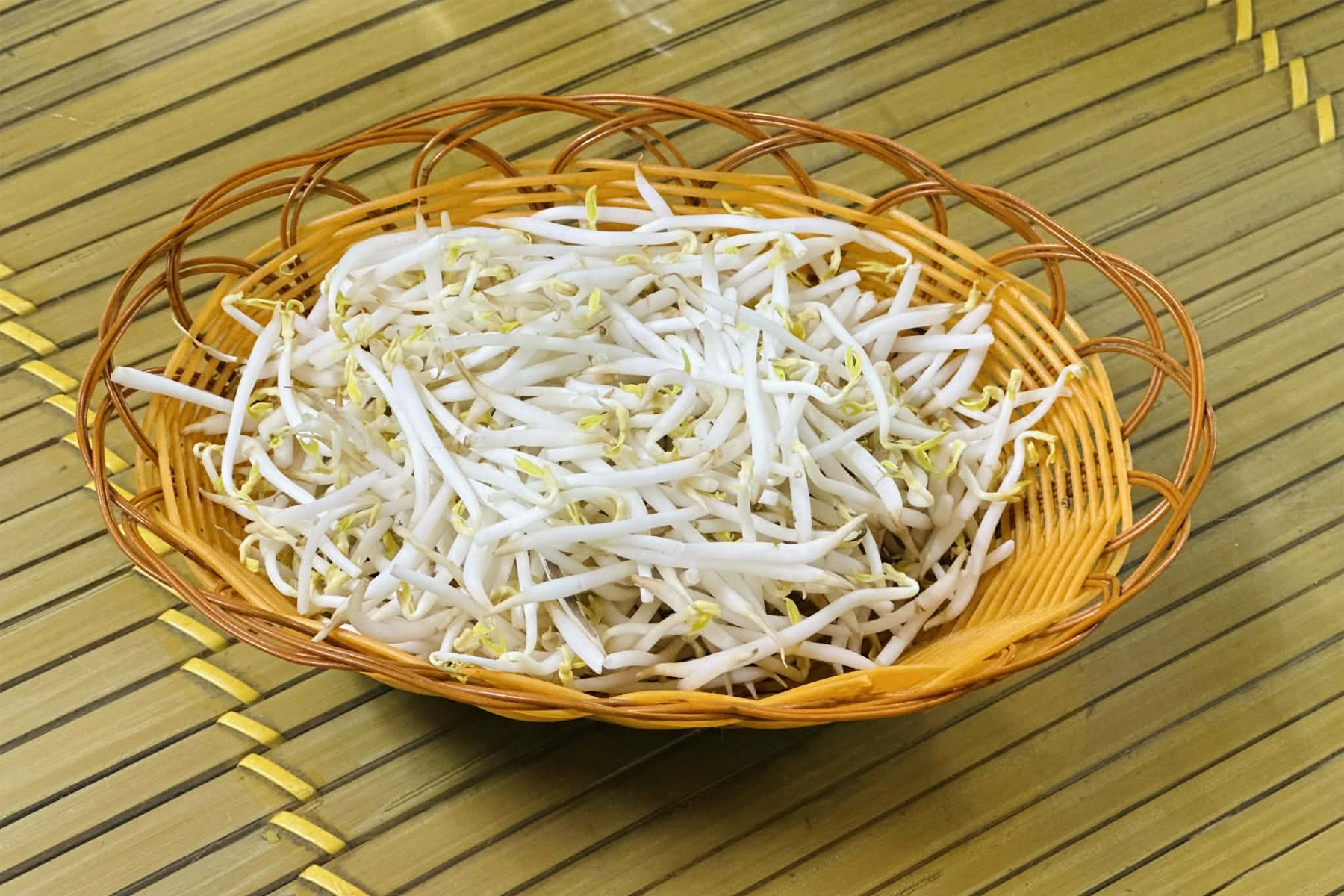 Điều gì xảy ra với cơ thể khi bạn ăn giá đỗ thường xuyên?