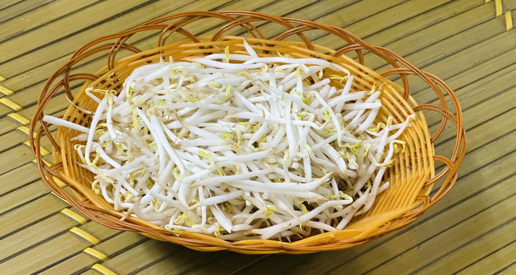 Điều gì xảy ra với cơ thể khi bạn ăn giá đỗ thường xuyên?