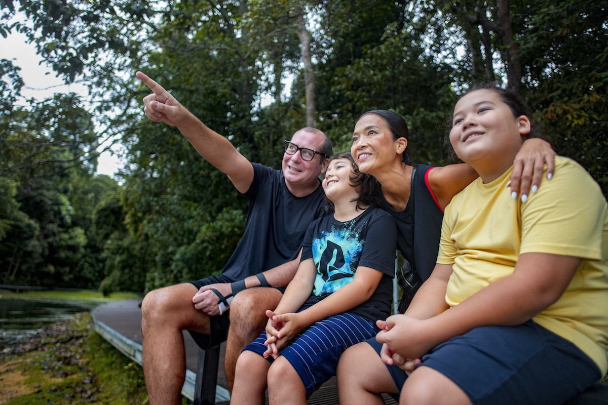 'Gái nhảy' Bằng Lăng: Ở biệt thự 5.000m2, hết lòng phụng sự chồng Tây và các con