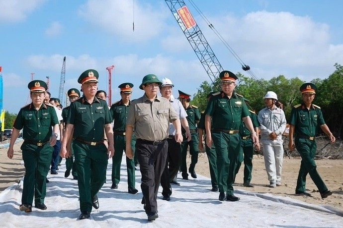  Thủ tướng kiểm tra, đôn đốc một số dự án hạ tầng chiến lược tại Cà Mau 