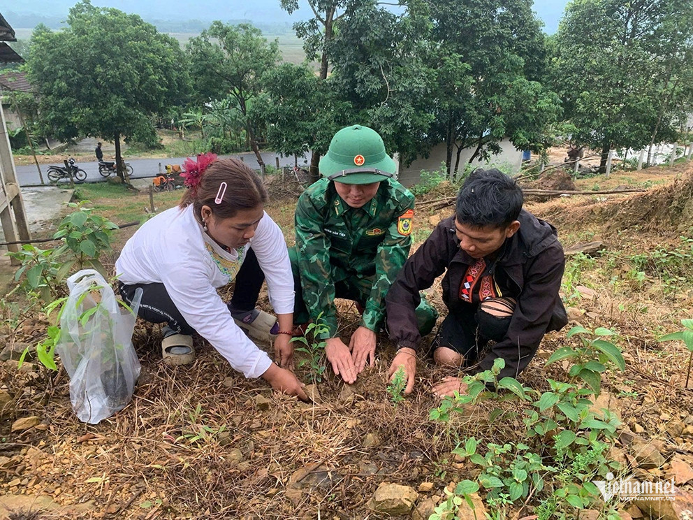 W-Phạm Tiến ảnh 1.jpg