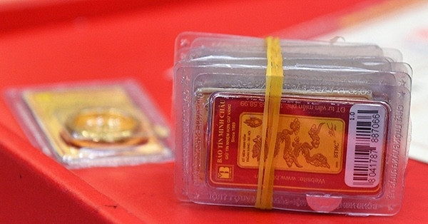 Giá vàng hôm nay 30/12/2025 ồ ạt chốt lời, suy ...