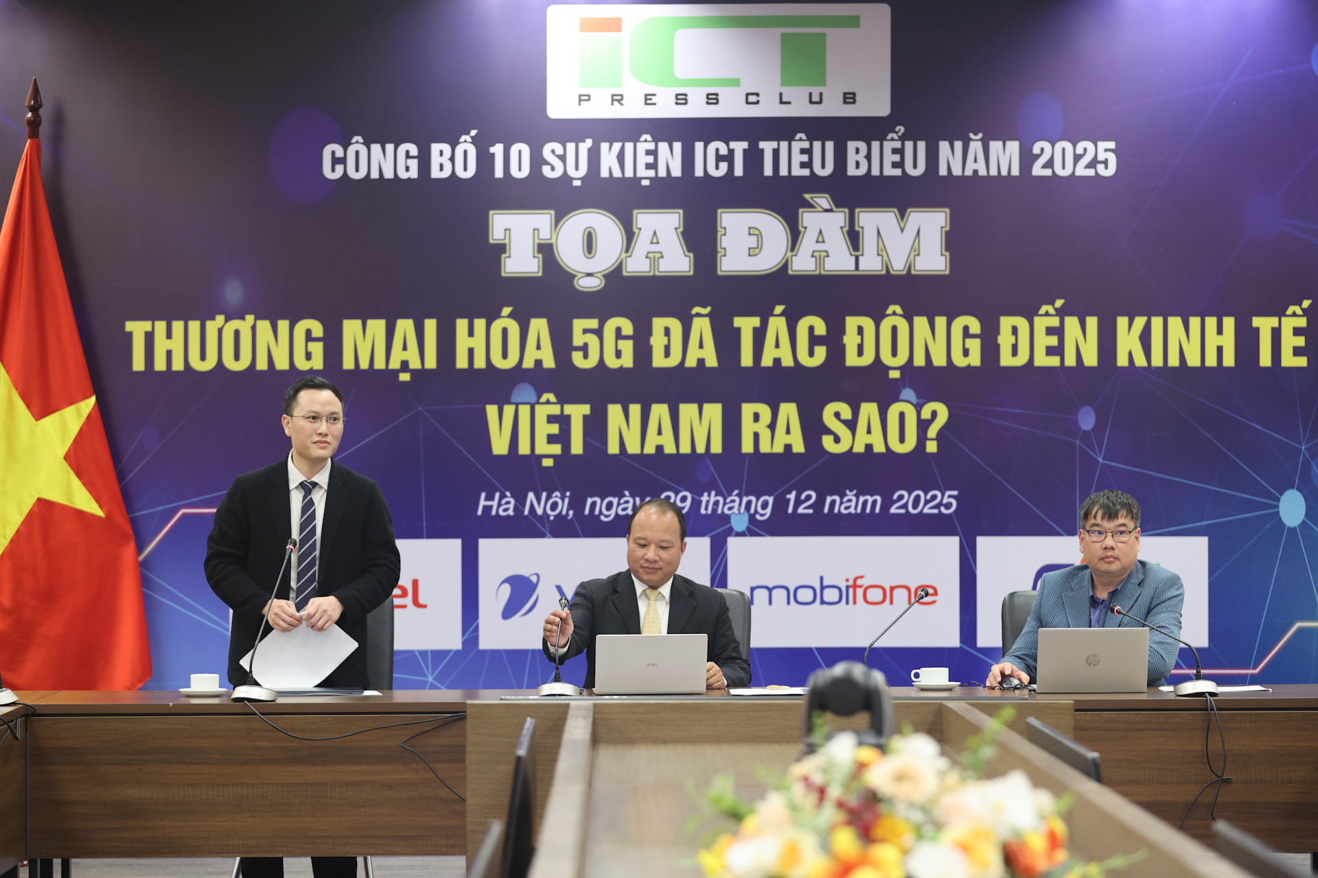 Top 10 sự kiện công nghệ thông tin đỉnh cao năm 2025 Top 10 sự kiện công nghệ thông tin đỉnh cao năm 2025