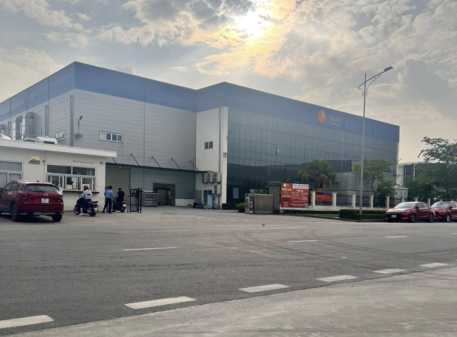 Ảnh màn hình 2025 12 27 lúc 22.21.21.png