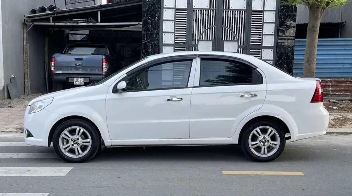 chevrolet aveo 2017.webp