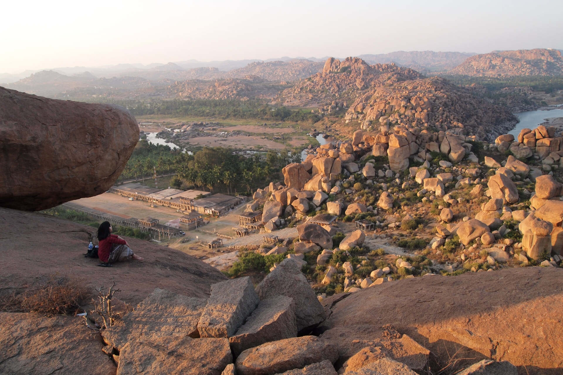  Cú trượt chân suýt cướp mạng du khách Pháp tại điểm du lịch nổi tiếng 