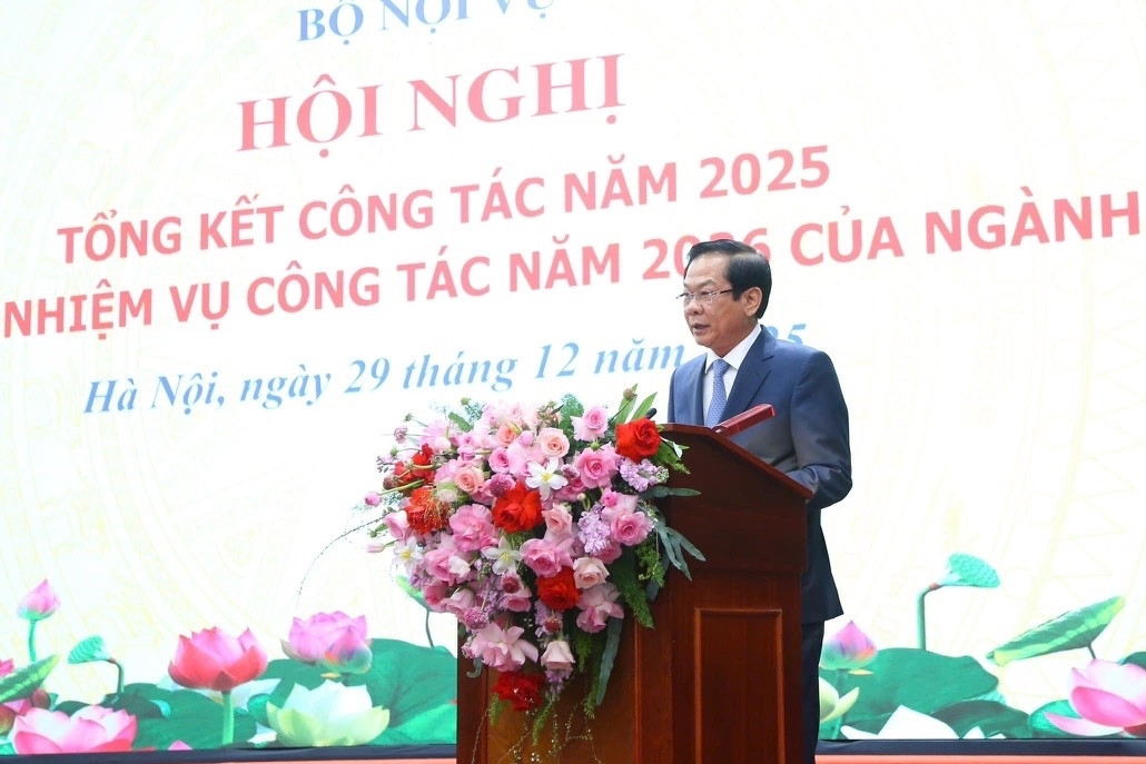 Hoàn thiện chính sách tiền lương, bảo hiểm xã hội sát với thực tiễn