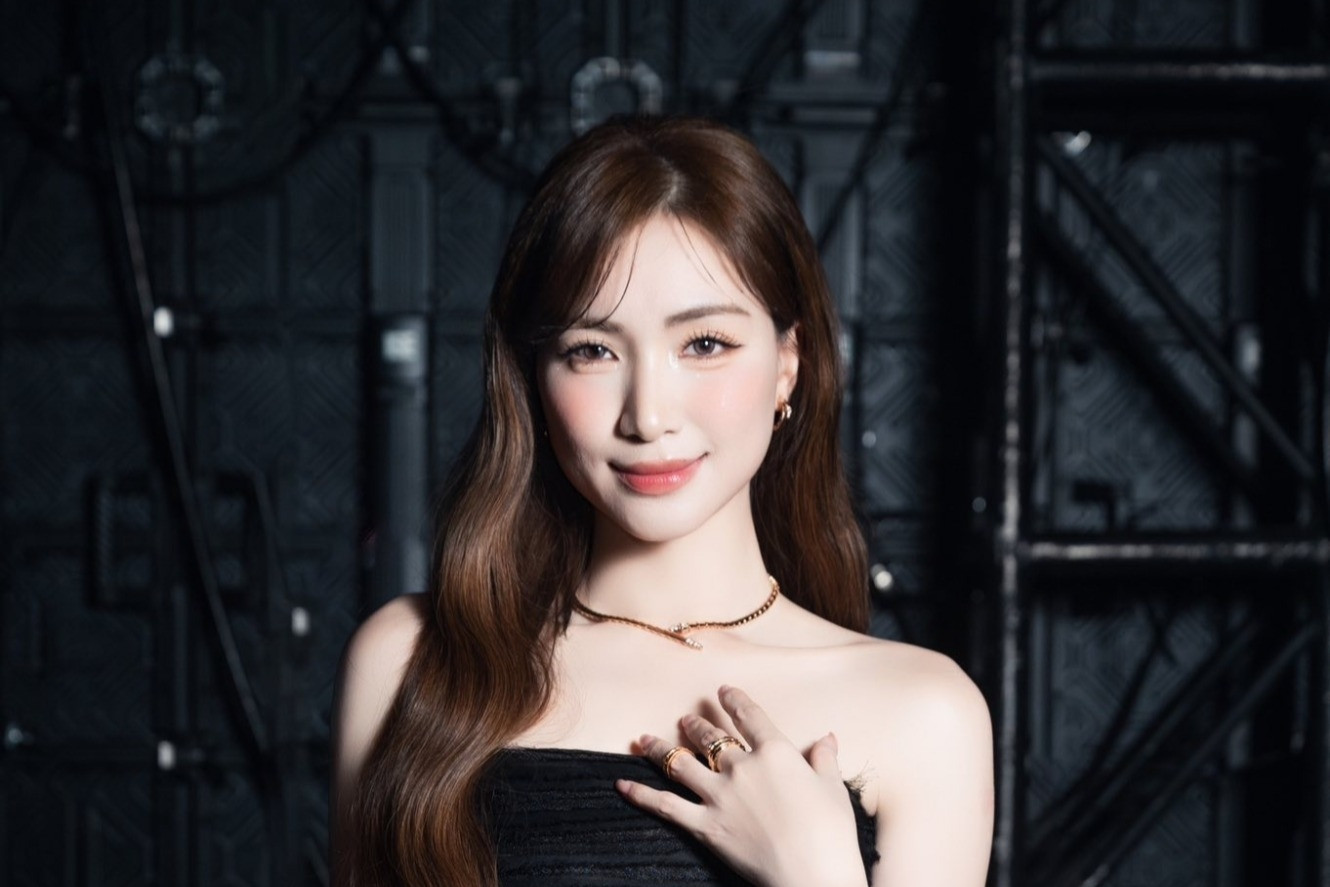 Làn sóng xanh 2025: Hòa Minzy 'càn quét' 8 đề cử, Tùng Dương gây bất ngờ