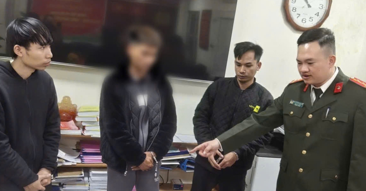 Mua súng qua mạng xã hội, em trai kéo anh ruột vào vòng lao lý