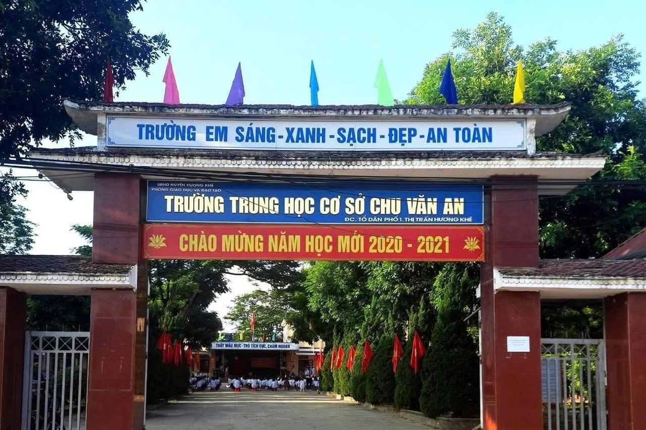 Nữ sinh lớp 8 òa khóc, tố thầy giáo dạy võ 'đụng chạm vùng nhạy cảm'