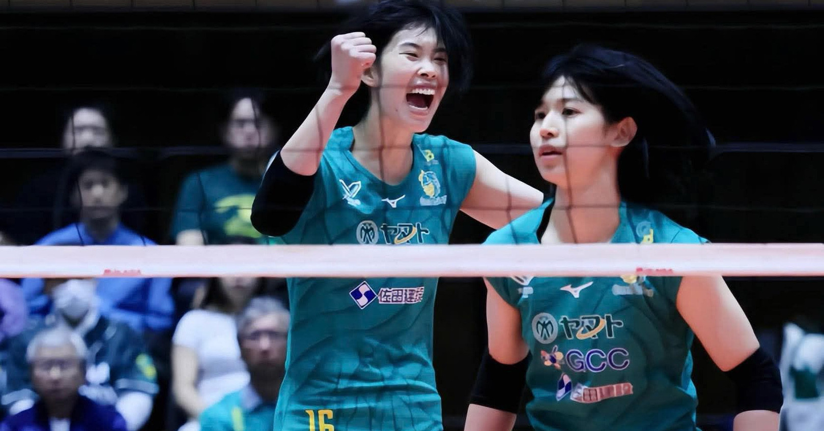 Thanh Thúy bỏ dở trận đấu ở giải bóng chuyền Nh...