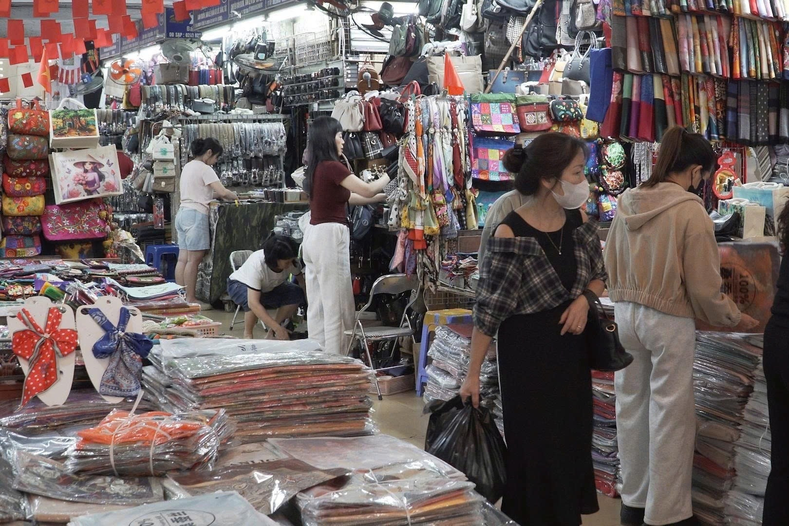 Thanh toán không dùng tiền mặt - thói quen tiêu dùng hiện đại