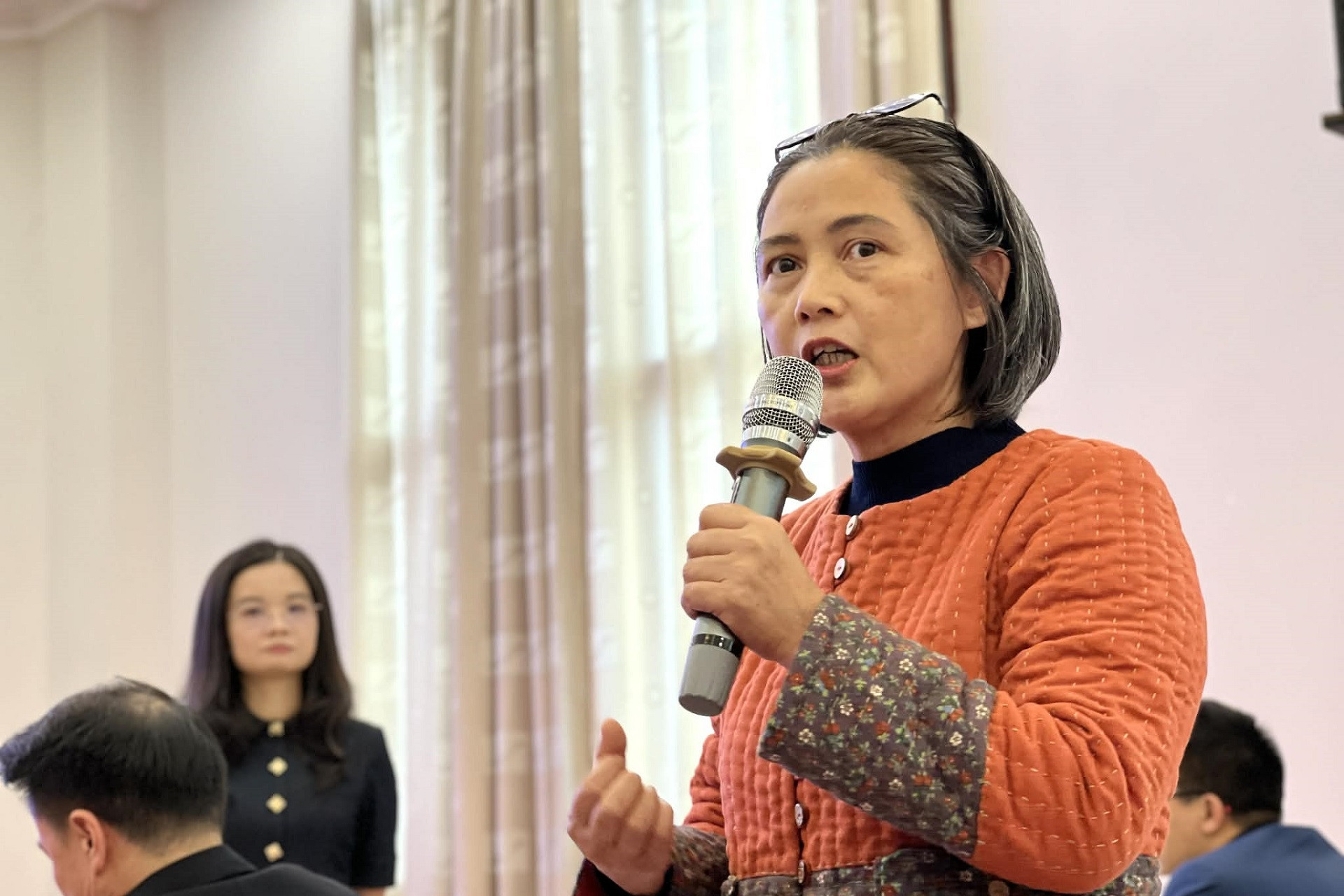 Tìm đường đưa nhãn lồng Hưng Yên sang Thụy Sĩ