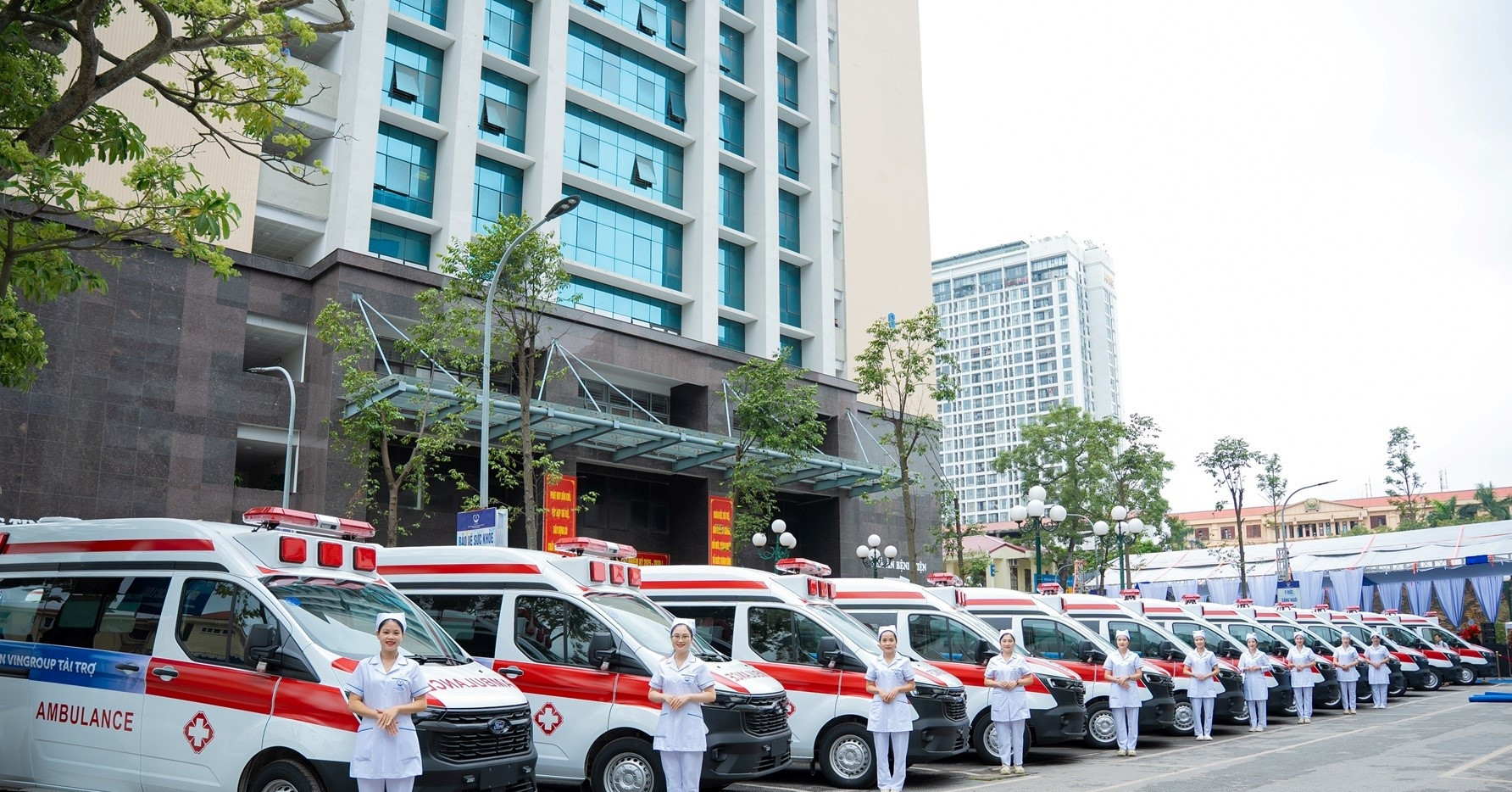 Vingroup tài trợ 85 ‘phòng cấp cứu di động’ cho 6 địa phương trong năm 2025