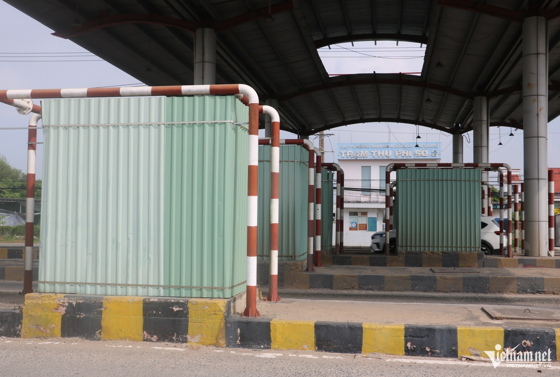 W-trạm thu phí trên quốc lộ 51 bị yêu cầu tháo dỡ.2.JPG.jpg