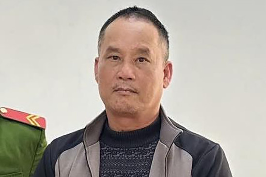 Bản tin chiều 3/12:Công an Lạng Sơn bắt tạm giam Đoàn Văn Sáng về tội giết người Bản tin chiều 3/12:Công an Lạng Sơn bắt tạm giam Đoàn Văn Sáng về tội giết người