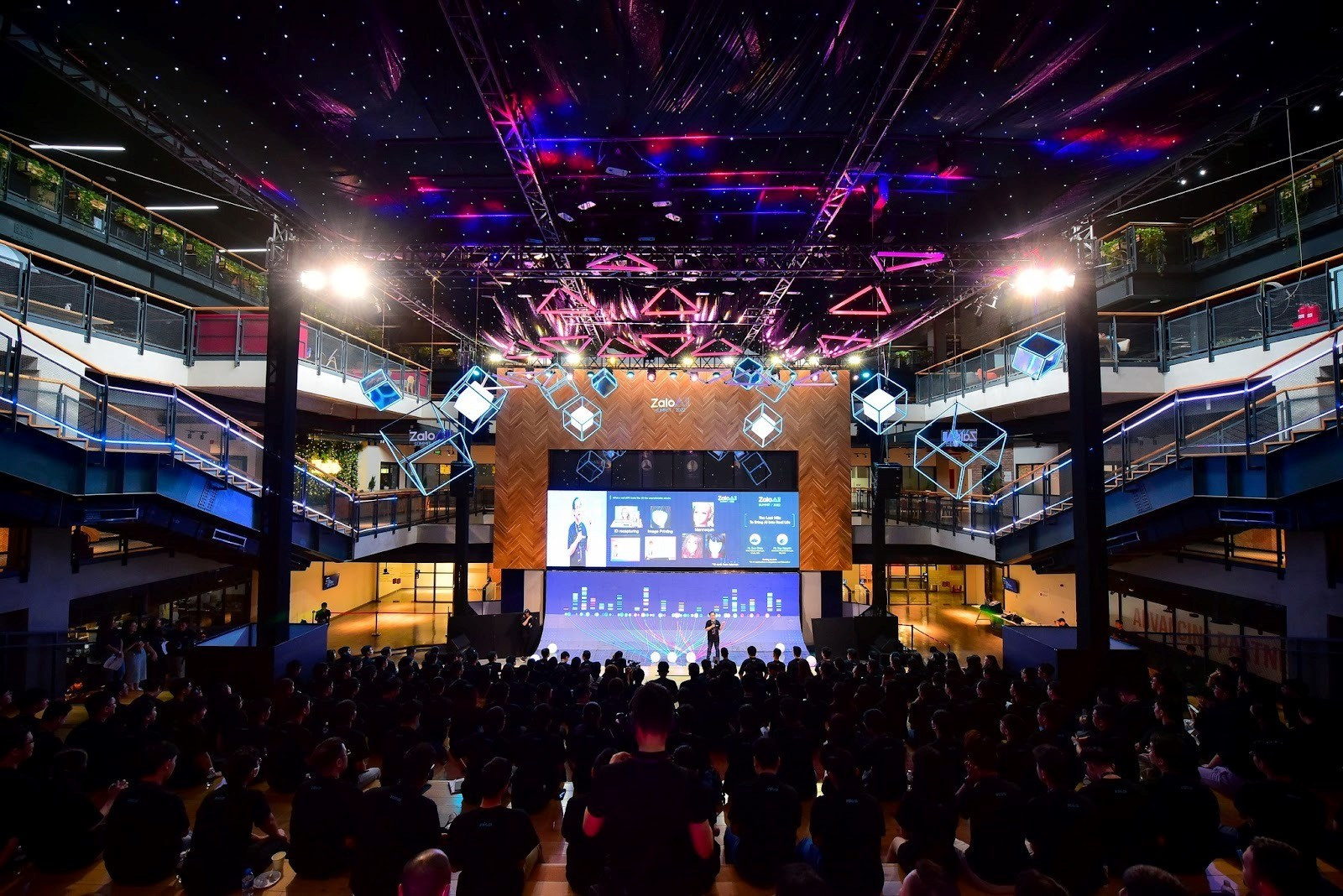 Zalo AI Summit 2025 quy tụ các chuyên gia hàng đầu về trí tuệ nhân tạo