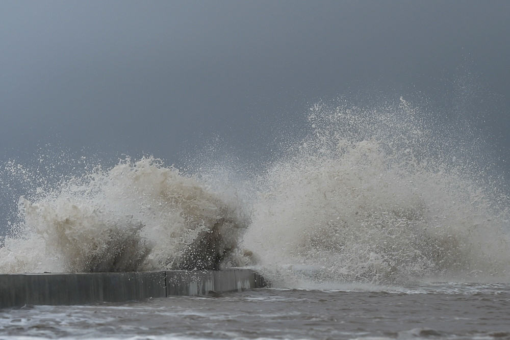 Tin cuối cùng về bão số 15 Koto, Biển Đông khả năng lại xuất hiện bão mới