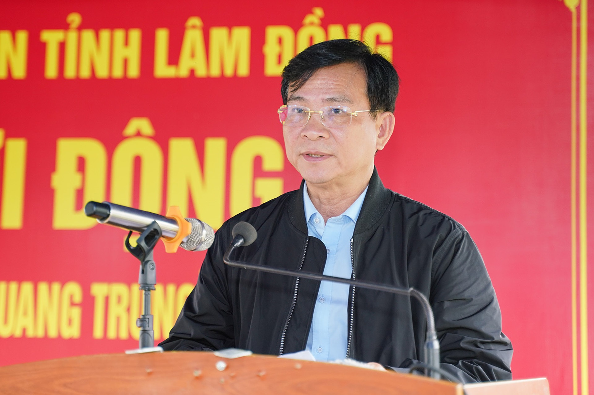 chủ tịch tỉnh lâm đồng hồ văn mười.jpg