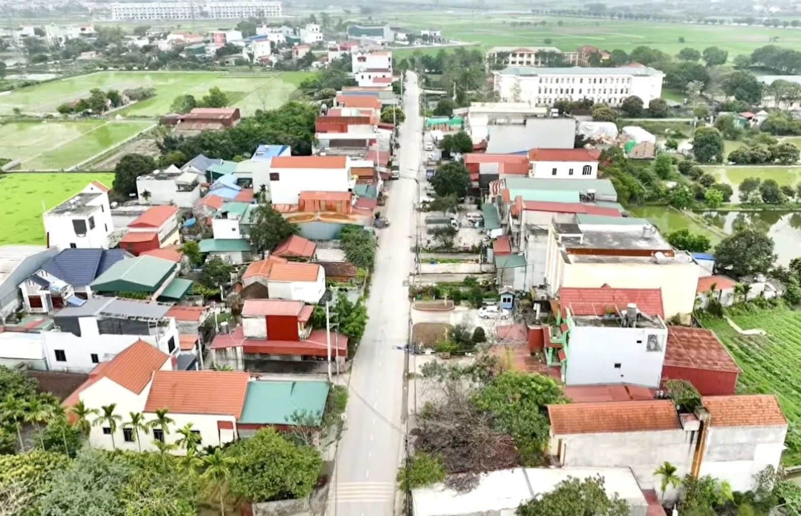 Điều kiện cấp sổ đỏ cho đất xã bán trái thẩm quyền từ năm 2014