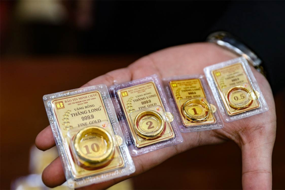 Giá vàng nhẫn Bảo Tín Minh Châu 'bốc hơi' 1,4 triệu từ đỉnh