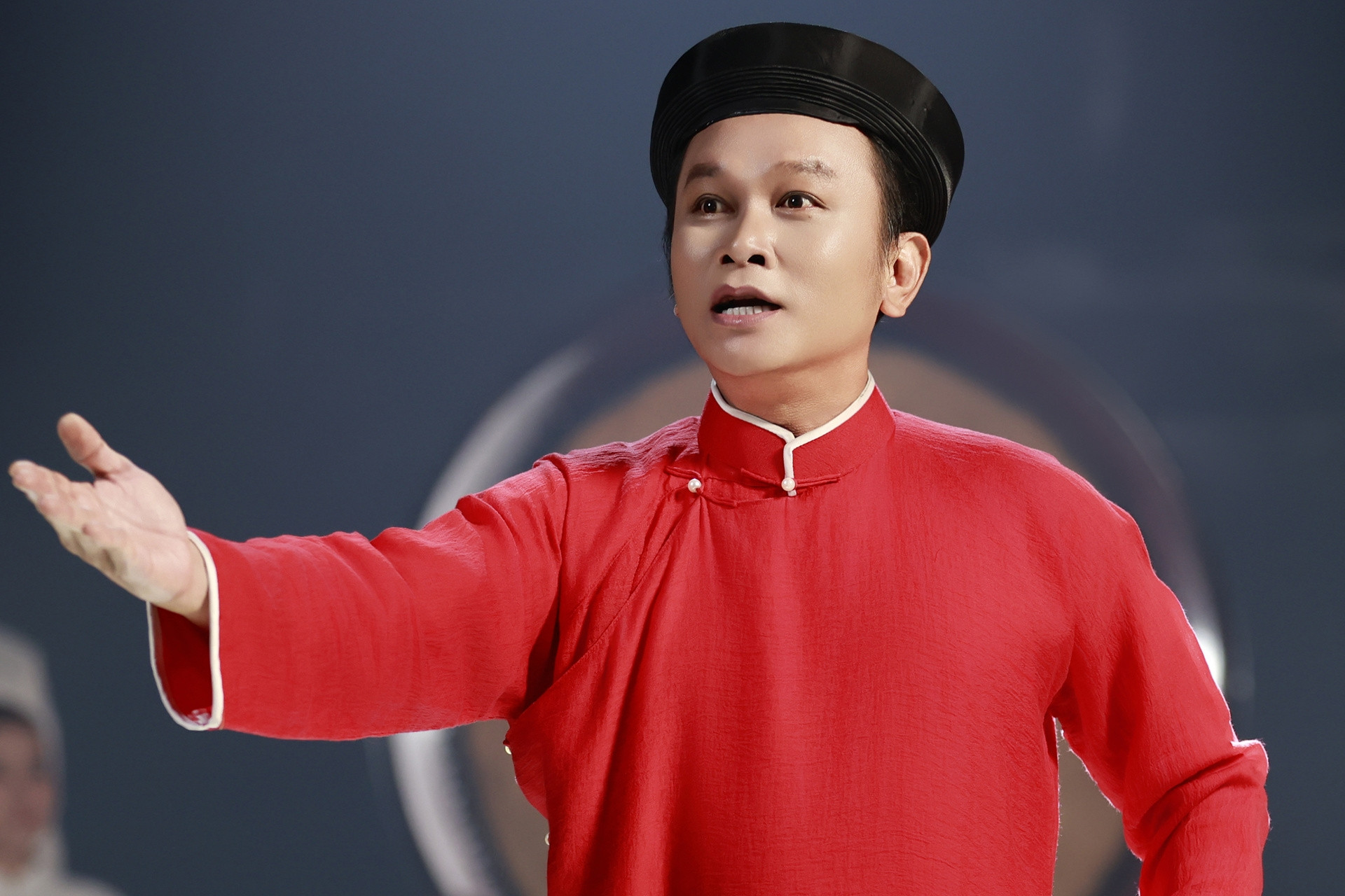 Nam nghệ sĩ được phong NSND ở tuổi 49 gây ấn tượng khi đưa hịch vào nhạc trẻ