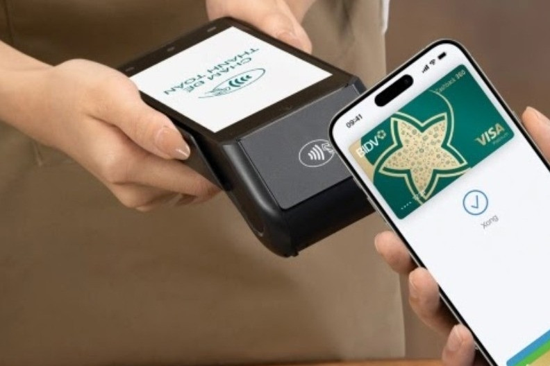 Ngân hàng nâng năng lực xử lý giao dịch qua chuyển đổi hệ thống thanh toán thẻ