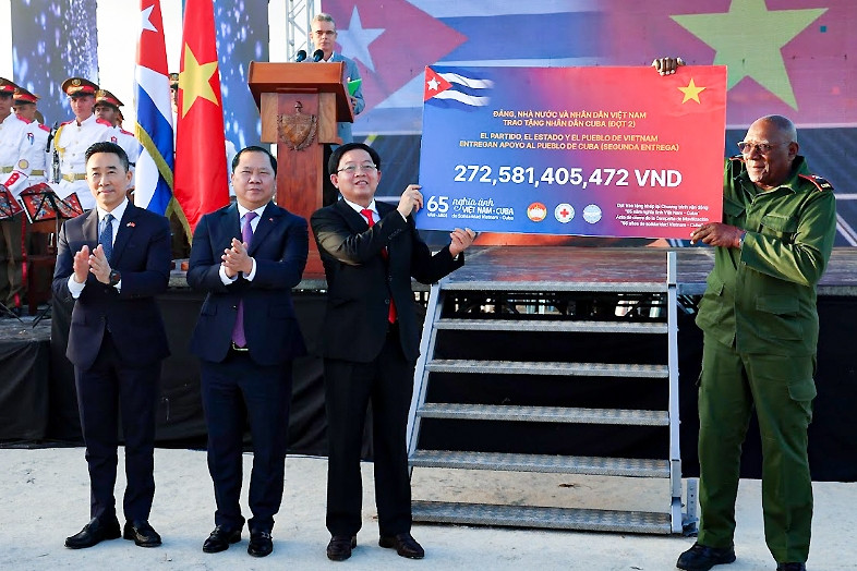 Sau 65 ngày, nhân dân Việt Nam đã quyên góp ủng hộ Cuba hơn 272 tỷ đồng