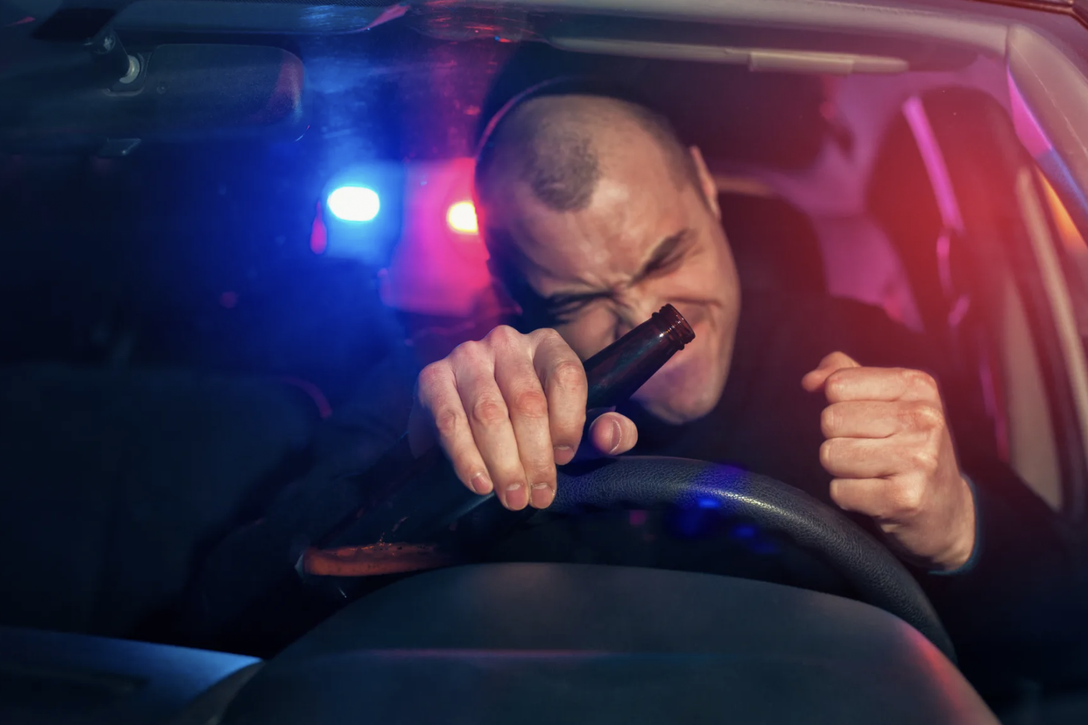 Trưởng phòng cứu hỏa bị bắt vì lái xe công vụ khi say rượu