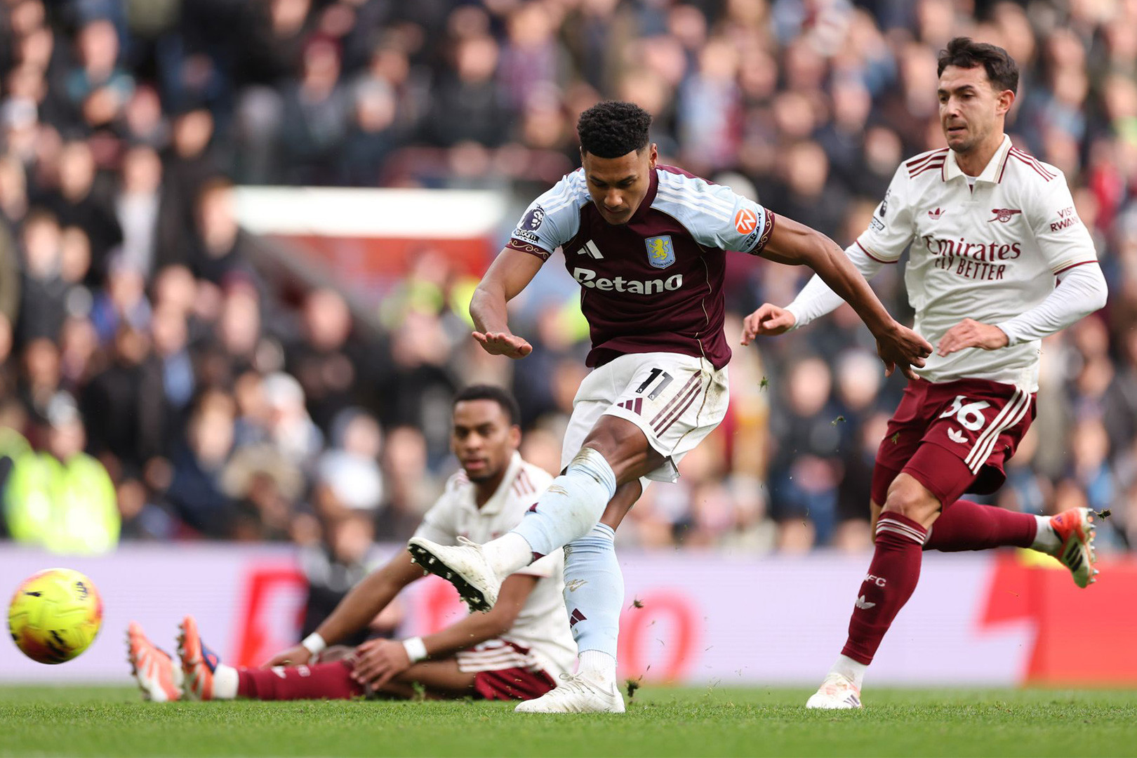 Aston Villa Arsenal.jpg