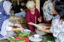 https://static-images.vnncdn.net/vps_images_publish/000001/000003/2025/12/30/du-lich-vinh-long-2353.jpg