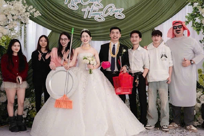 'Gặp lại’ người thân trên Google Maps, mời người lạ đến đám cưới gây sốt 2025